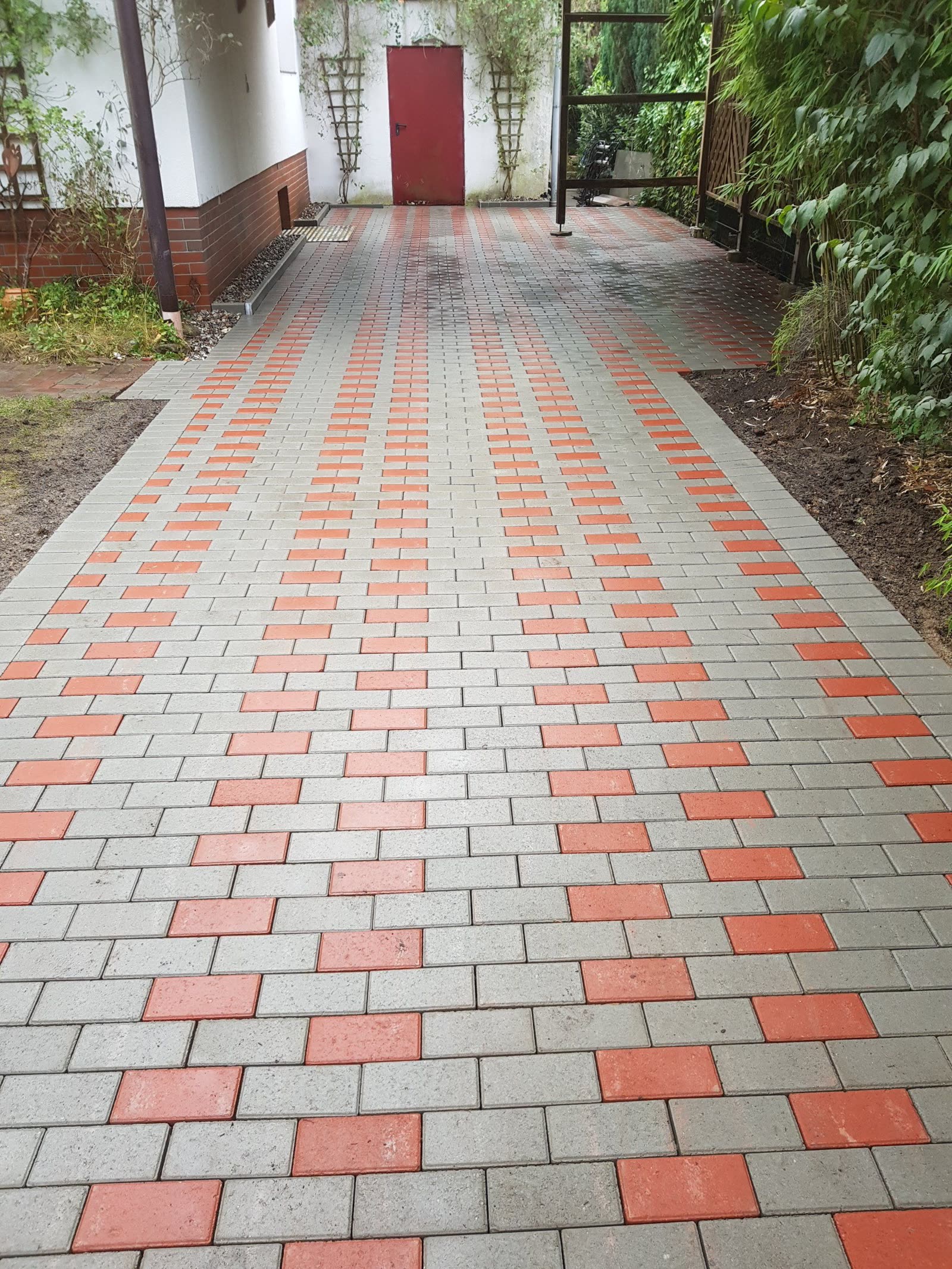 Gemusterter Weg